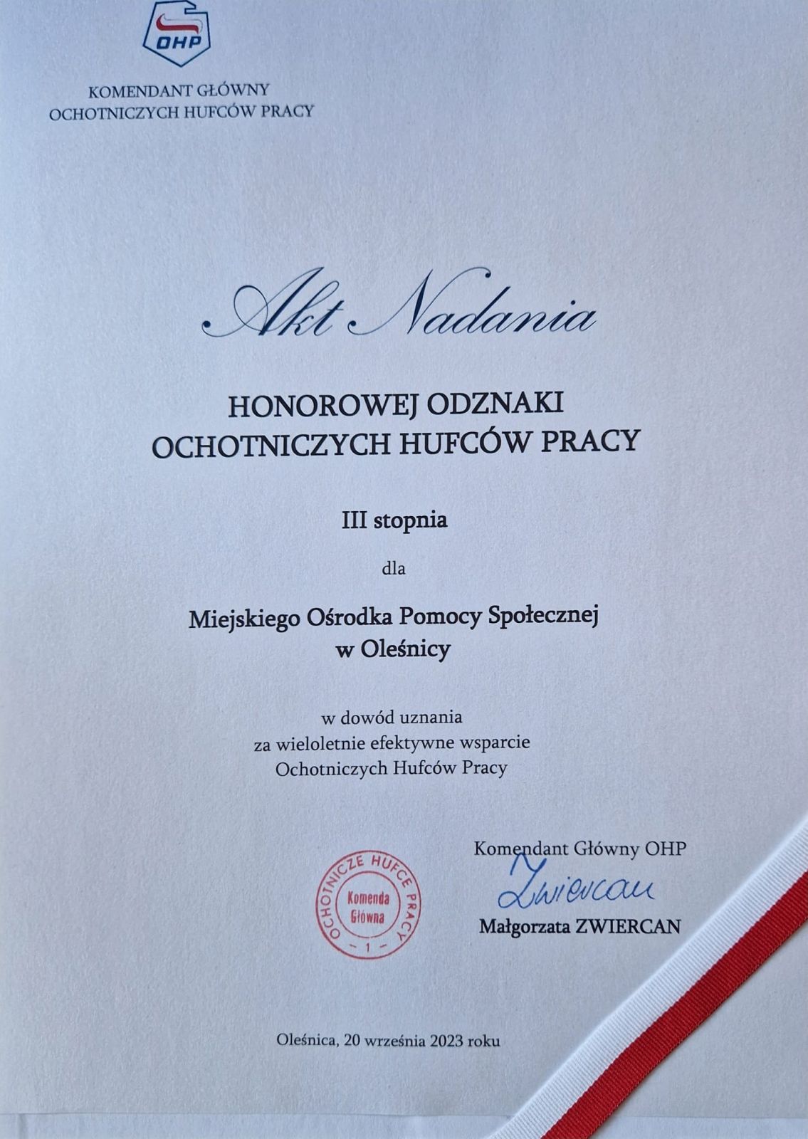 Akt nadania odznaki OHP dla MOPS